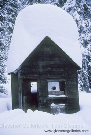 snowhouse.JPG